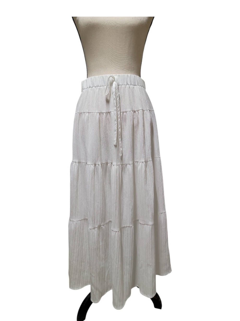 NWOT White Tiered Maxi Skirt - Classic Casual